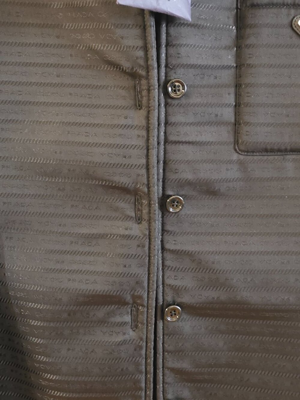 PRADA Re-Nylon Triangle-Logo Jacket - Picture 4 of 15
